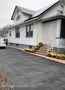 295 Watchogue Rd, Staten Island, NY, 10314