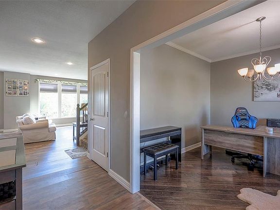 5th image of 12502 S Fox Den
