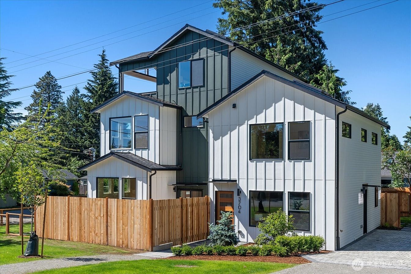 1st image of 3704 NE 137th Street