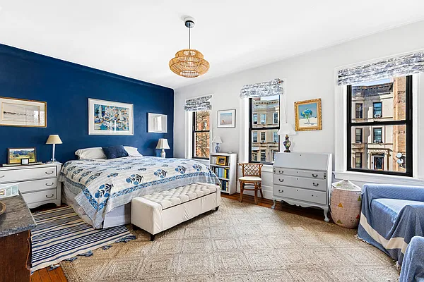Sold by Compass | media 12