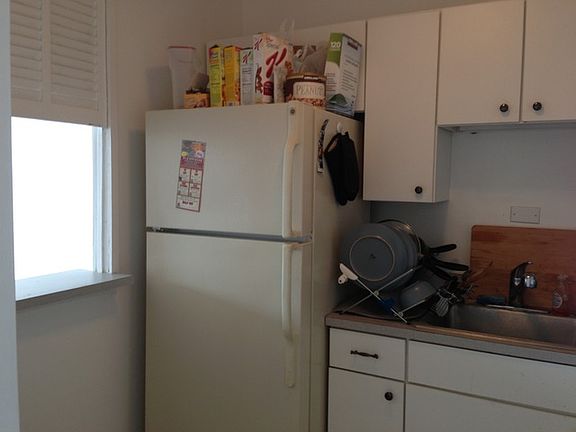 2nd image of 1460 Sandburg Ter #2409A