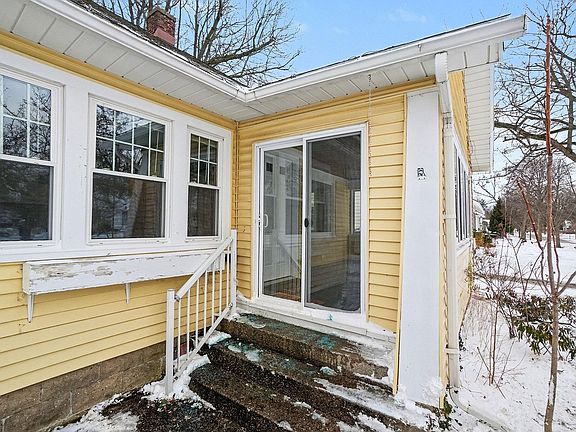 2nd image of 188 E 26th St