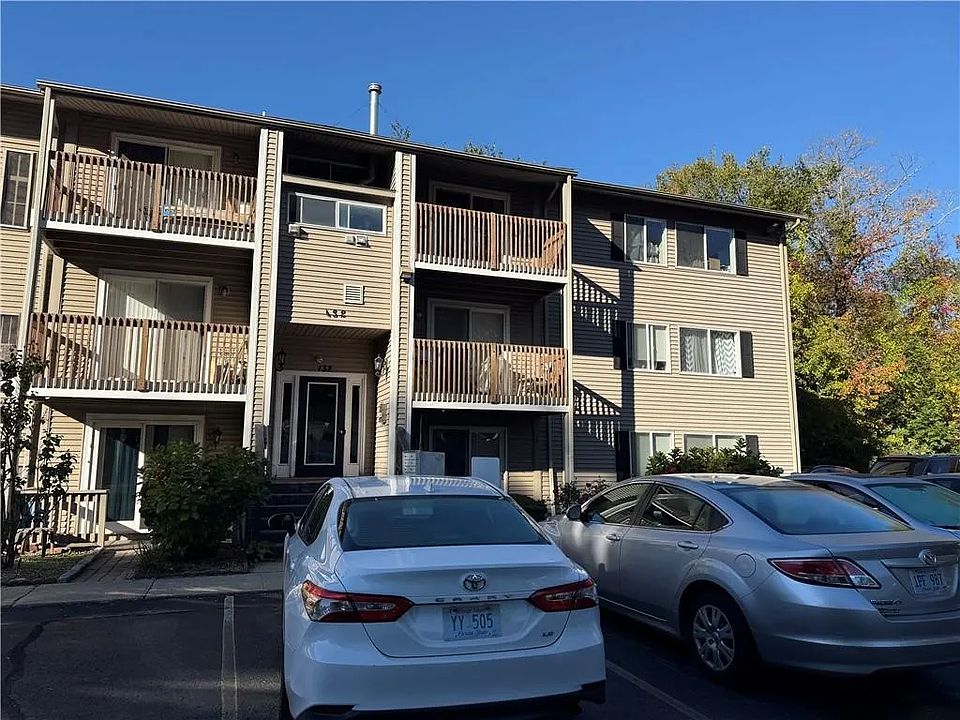1st image of 132 Fordson Ave APT 12