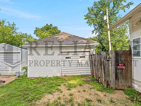 4th image of 619 Houser Dr