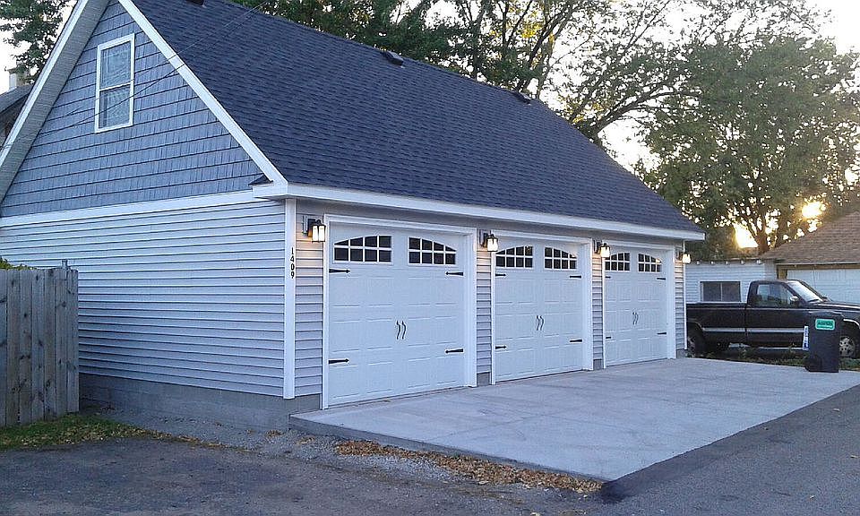 2nd image of 1409 Edmund Ave