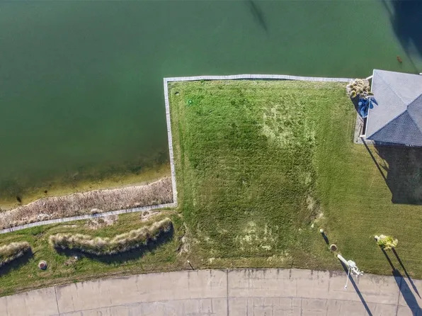 8 Fleming, Hitchcock, TX 77563