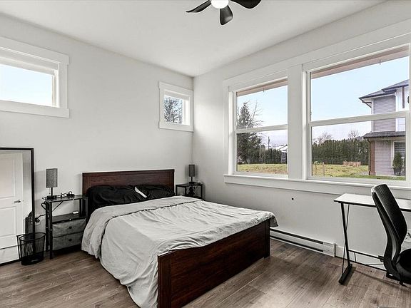 Bedroom with a closet
