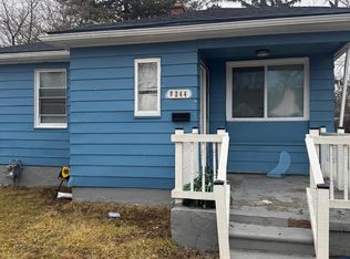 9244 Heyden St, Detroit, MI 48228