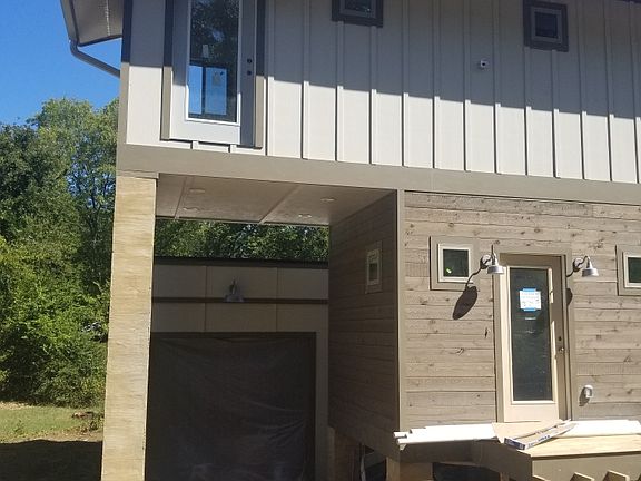 3rd image of 956 Spears Ave