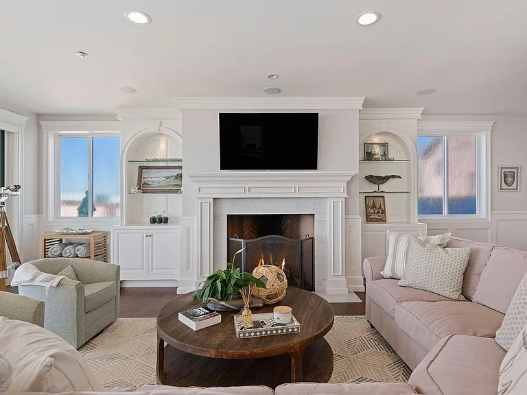 5458 Rincon Beach Park Dr — Photo 6