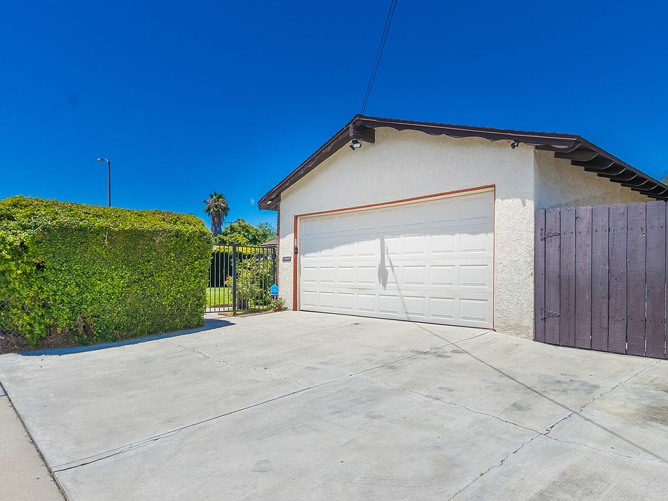 1st image of 6395 Lake Aral Dr