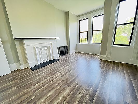 1st image of 716 Sackett St APT 4R