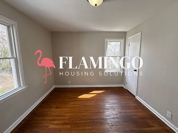 4th image of 2310 Emerson Ave #B