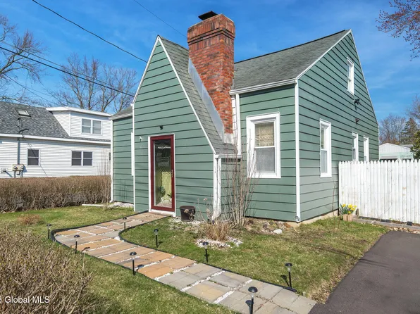 11 Western Avenue, Watervliet, NY 12189