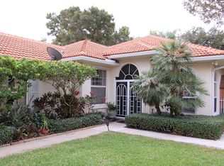 123 Winter Club Ct, Palm Beach Gardens, FL 33410