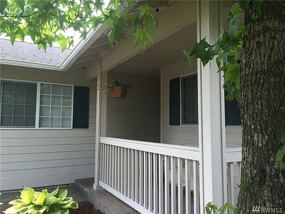 3rd image of 18704 83rd Ave E