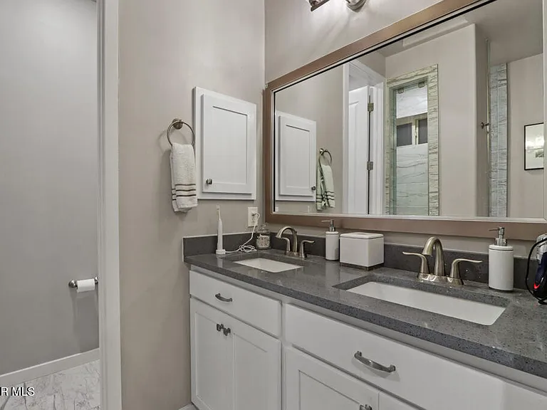 4556 Marisabel Azcarate St — Photo 33