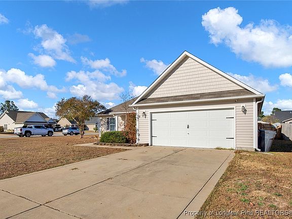 3rd image of 552 Bellgrove Dr