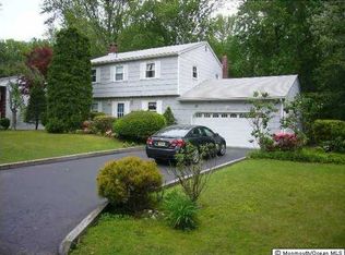 418 Brookside Ave, Oakhurst, NJ 07755