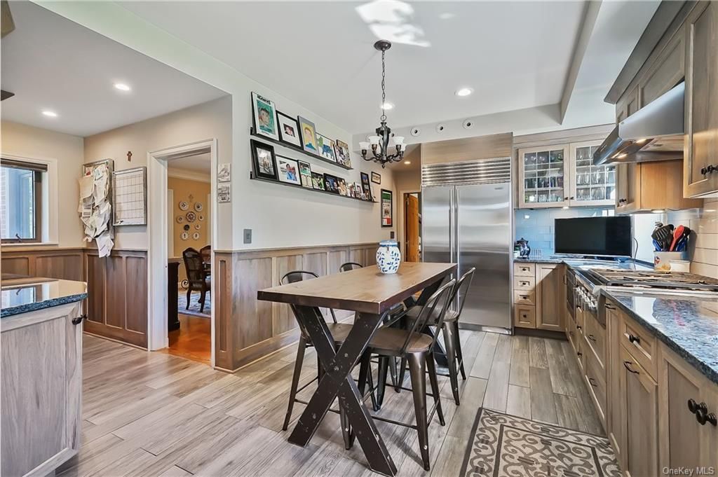 4 Bed 5 Bath Property, New York • 3,808 Sq Ft