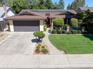 1075 Douglas Fir Dr, Manteca, CA 95336