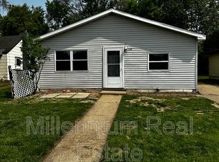 104 W Mansfield Ave, Pontiac, MI 48340