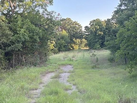 3rd image of E 1665th Rd