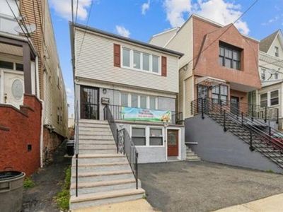 260 Hutton St, Jersey City, NJ, 07307