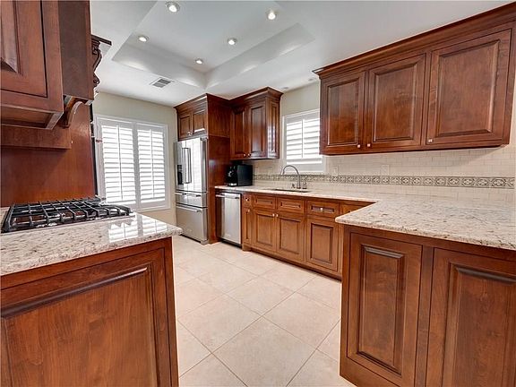 5th image of 1605 Meadowgate Dr