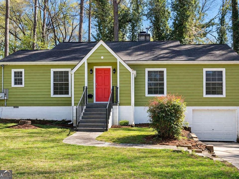 1st image of 424 Wilkinson Dr SE