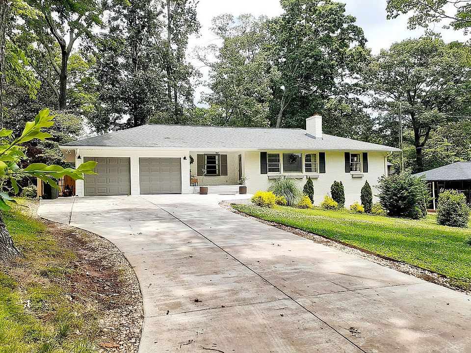 1st image of 2301 Engineers Dr SE