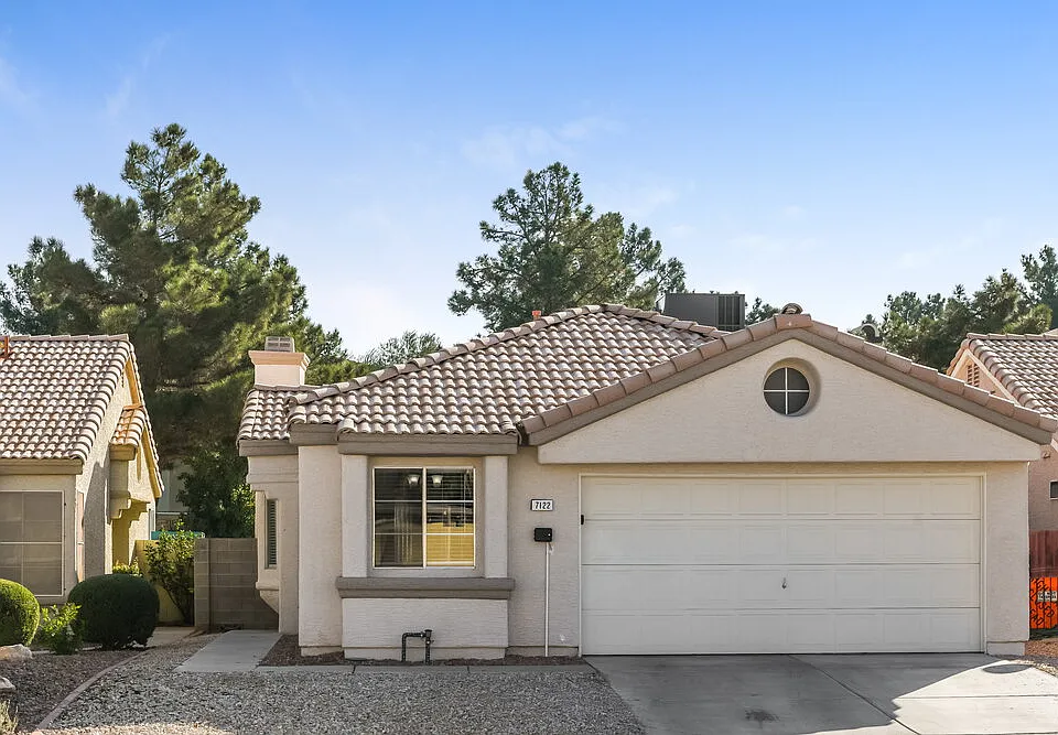 7122 Knoll View Dr