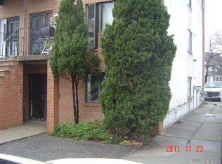 13726 Centreville St, Ozone Park, NY 11417