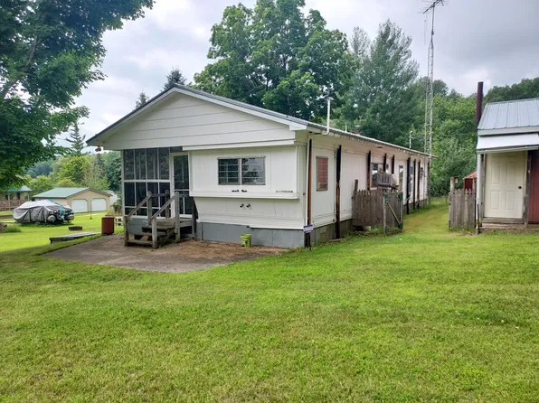 1451 Seath Ln, Evart, MI 49631