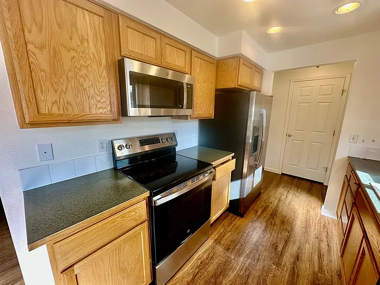 11409 N Guinevere Dr — Photo 4