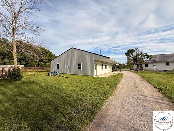 5th image of 10496 Soles Rd