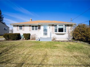 453 W Omar St, Struthers, OH 44471