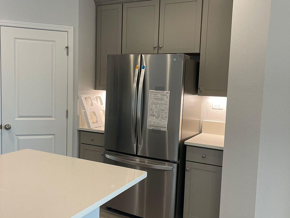 1st image of 54 Thurnham Ln #258