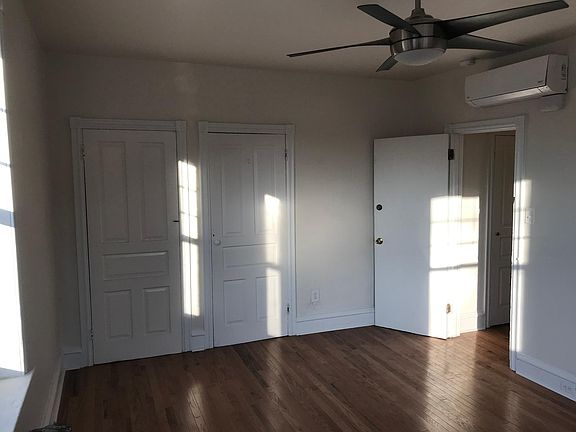 4th image of 4901 Cedar Ave Floor 3