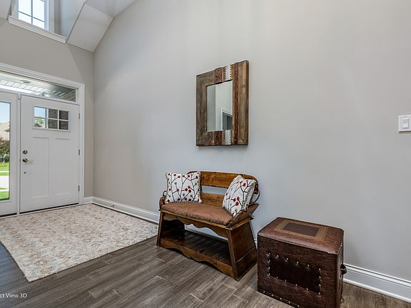 4th image of 16740 Pinecrest Ct