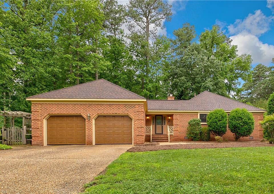 1st image of 101 Heron Ct