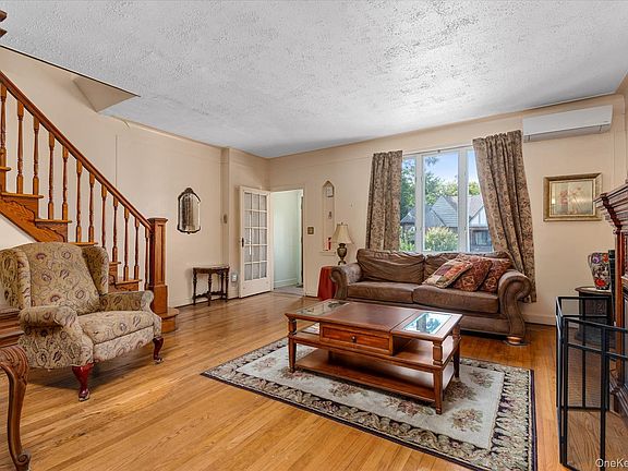4th image of 30-63 85th Street