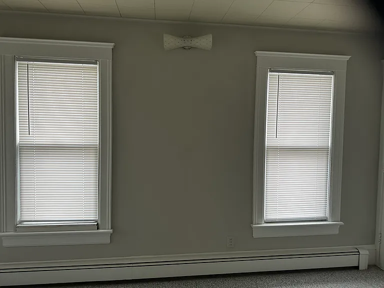 323 1/2 W Galena Ave #1 — Photo 3