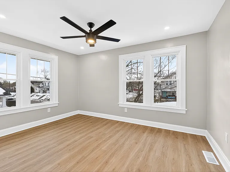 1234 S Champion Ave — Photo 13