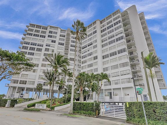 3rd image of 11930 N Bayshore Dr APT 1407
