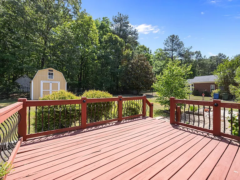 1325 Old Regent Dr — Photo 43