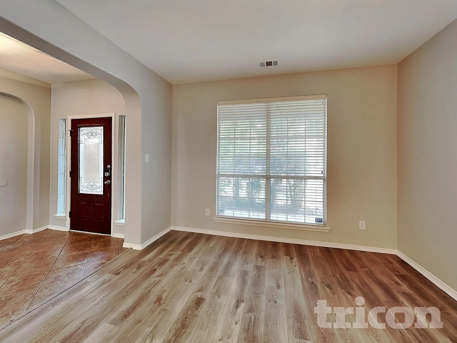 5805 Paloma Blanca Drive Fort Worth TX — Photo 3