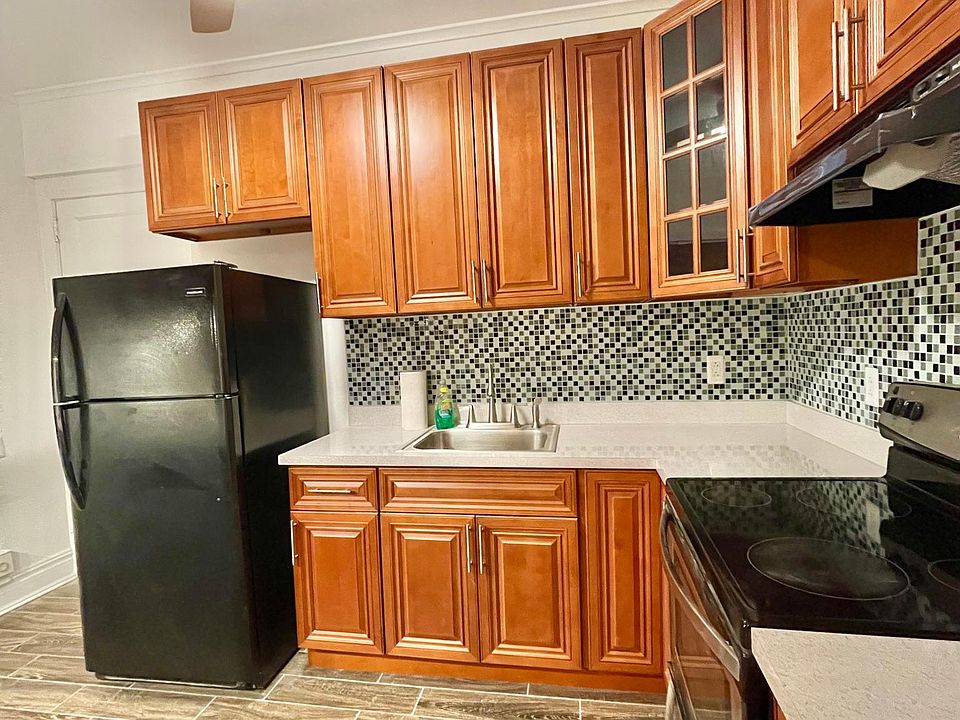 Kitchen Angle 1