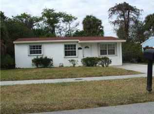 841 NW 34th Way, Lauderhill, FL 33311