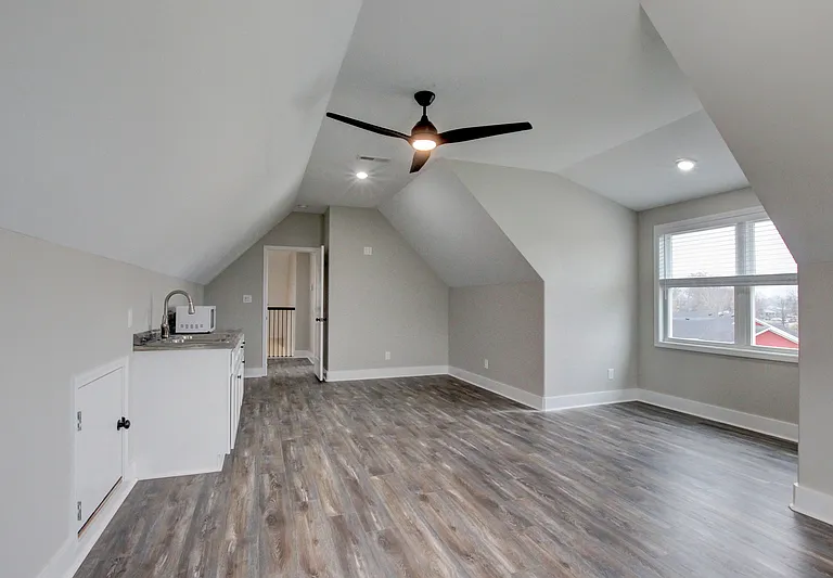 128 Riverbend Dr — Photo 81